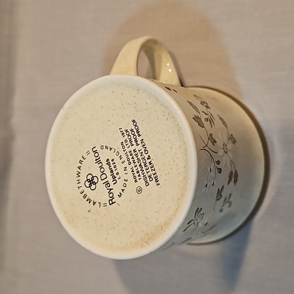 NEW Royal Doulton Uplands 1026 Dinner Plate Saucer & Cup Lambethware - Picture 13 of 16